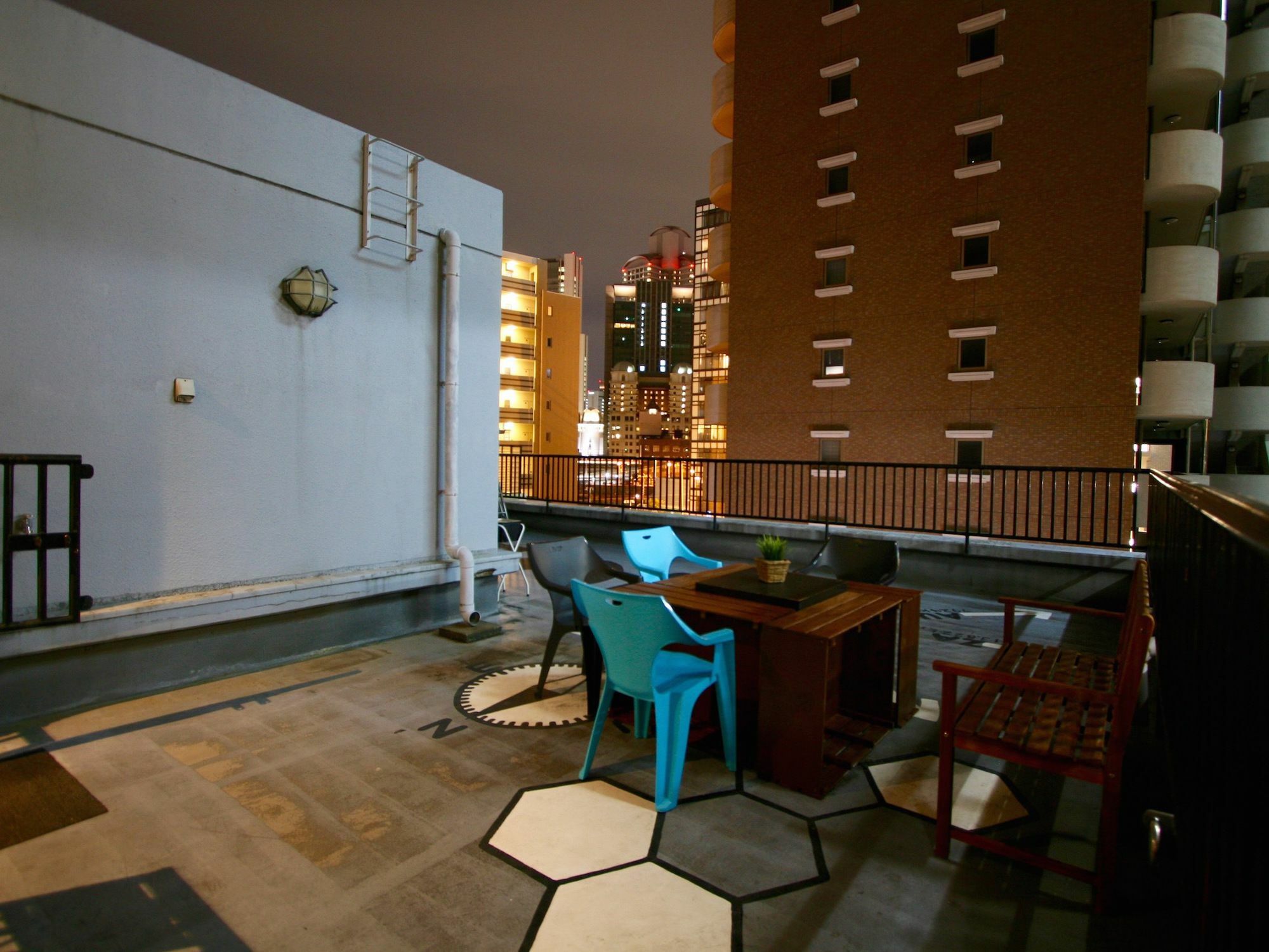 Osaka Guesthouse Hive Fukushima (Osaka) Exterior foto